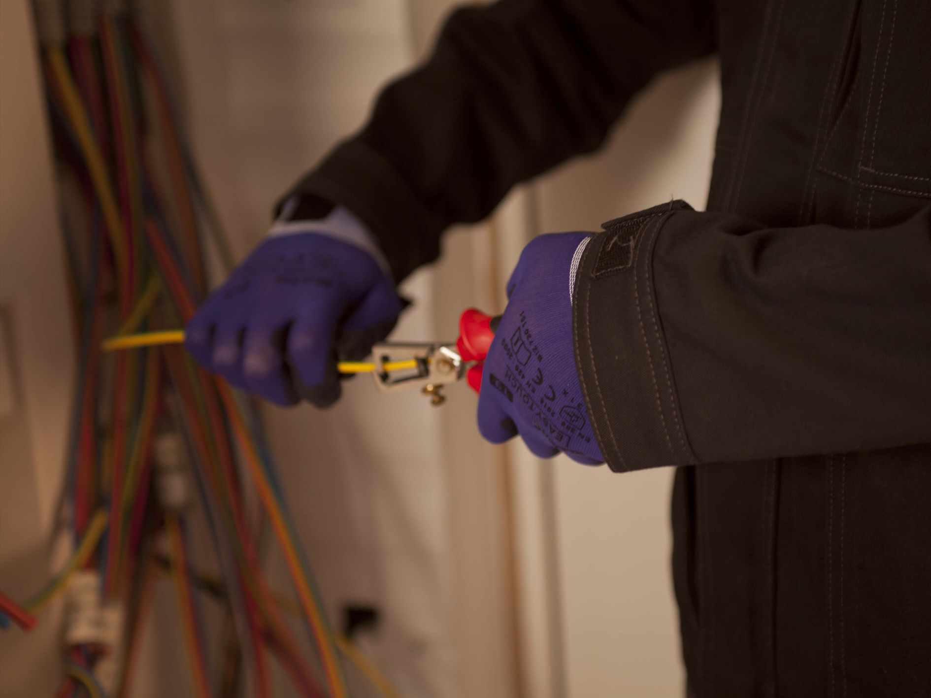 Handling gloves easy touch